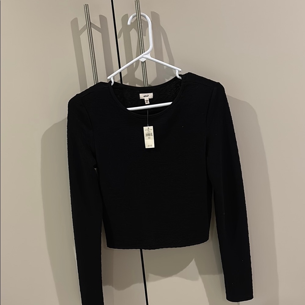 Aerie Black Fitted Crop Blouse